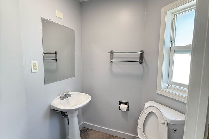 Room 11 of 22