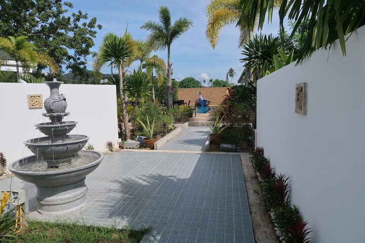 Hotel Exterior 88 of 98