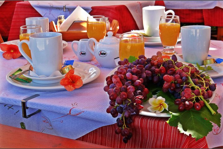 Breakfast/Coffee Service 16 of 23