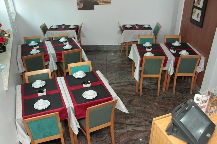 Dining 44 of 64