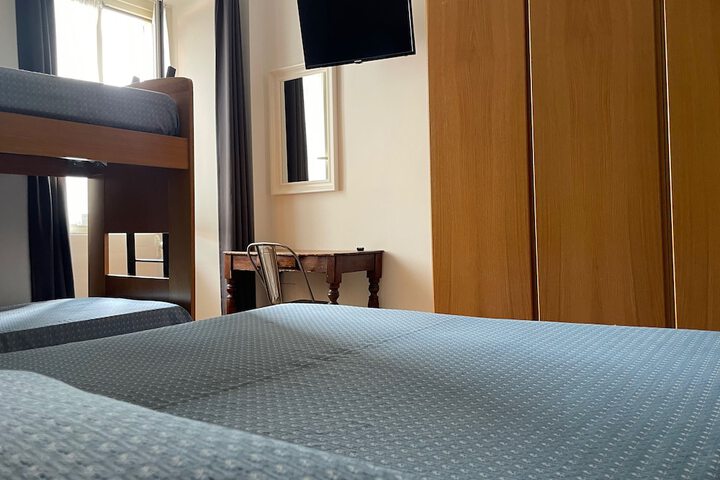 Room 15 of 49
