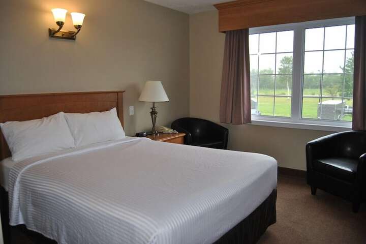 Room 11 of 27