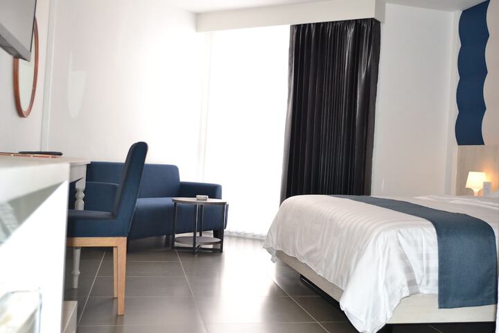 Room 34 of 64