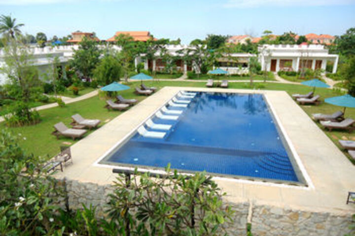 Pool 68 of 95