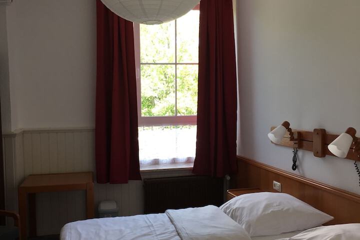 Room 7 of 23