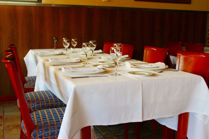 Dining 24 of 43