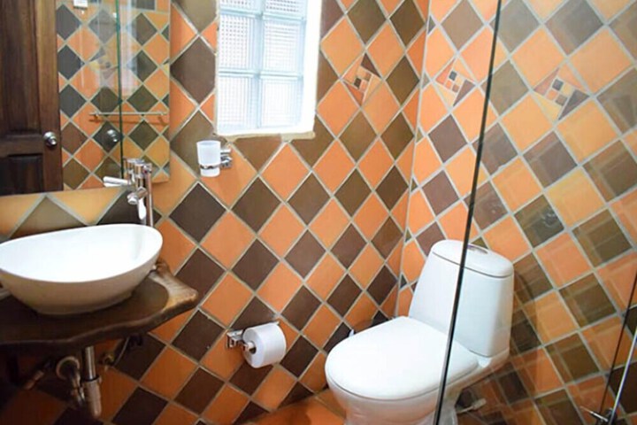 Room 15 of 22