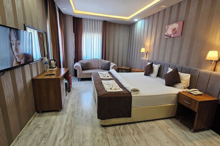 Room 18 of 64