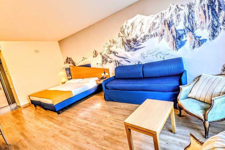 Room 11 of 57