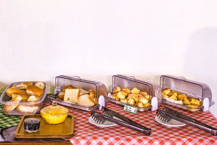 Dining 49 of 61