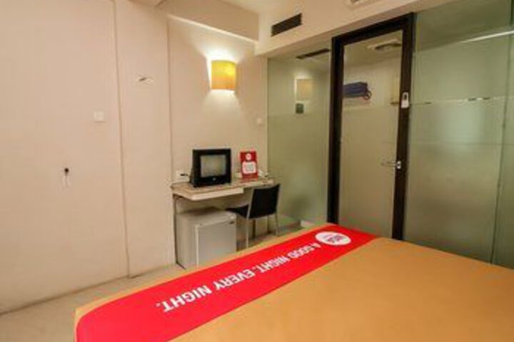 Room 21 of 62