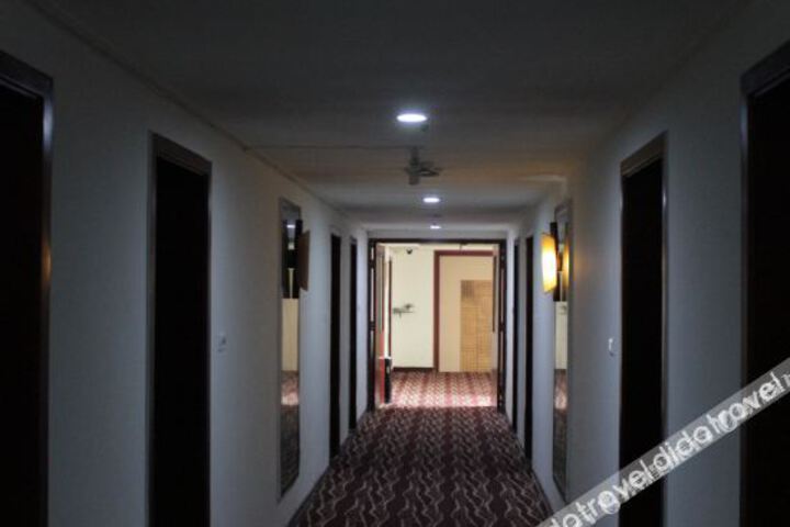 Hotel Interior 8 of 29