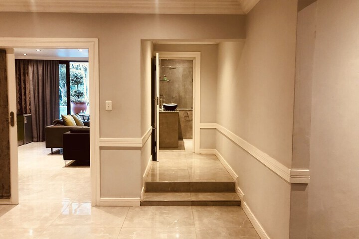 Room 62 of 86