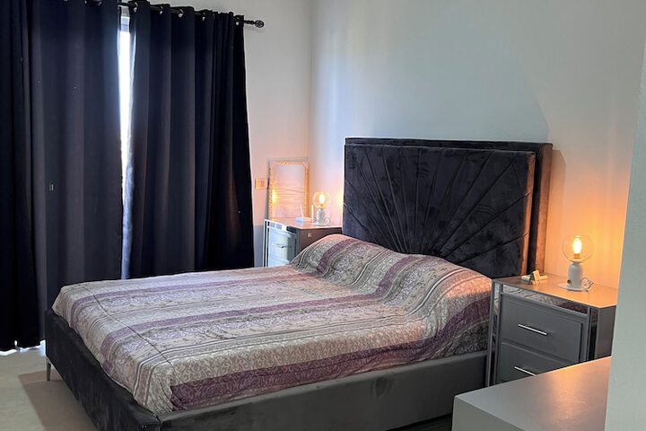 Room 2 of 18