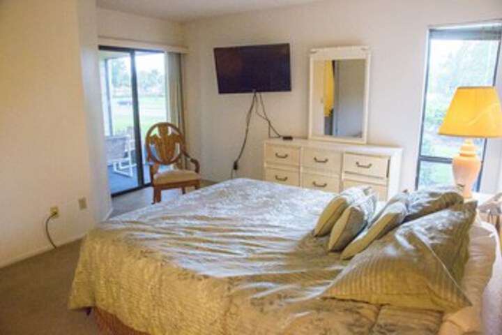 Room 42 of 49
