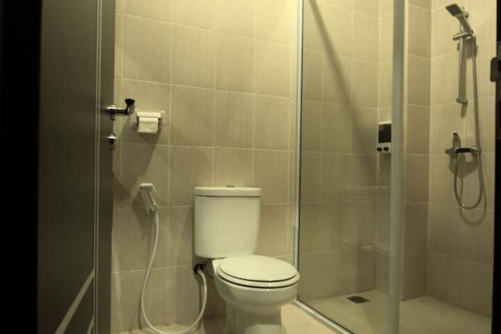 Room 7 of 15