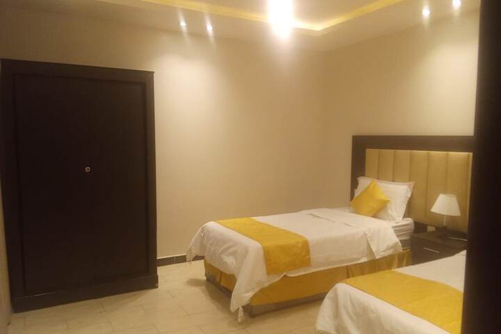 Room 9 of 17