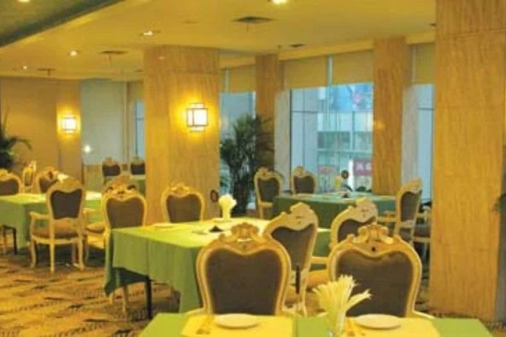 Dining 6 of 7