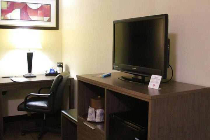 1 Queen Bed Refrigerator (1 of 4)