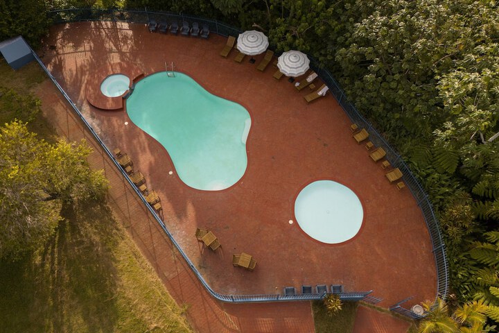 Pool 44 of 65