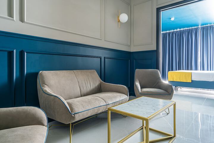Room 22 of 211