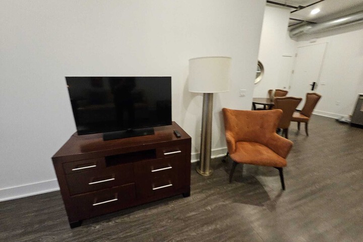 Room 14 of 61