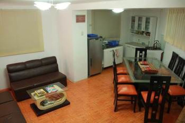Room 8 of 15