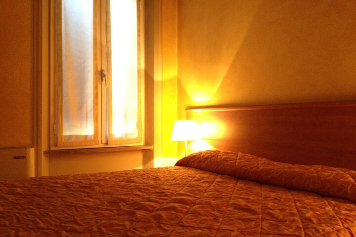 Room 4 of 35