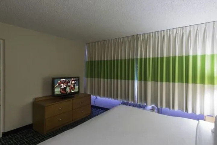 Photo of Red Roof Inn & Suites Atlantic City