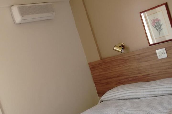 Room 22 of 44