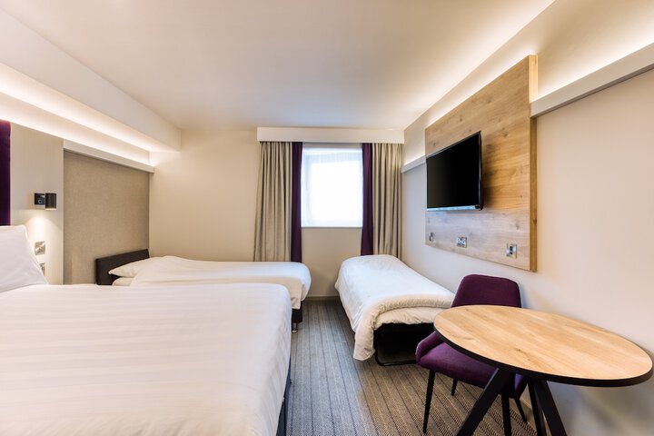 Room 6 of 23