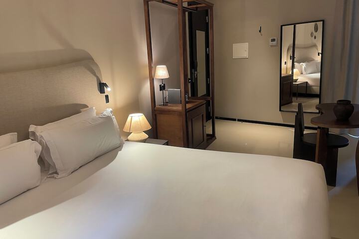Room 21 of 50