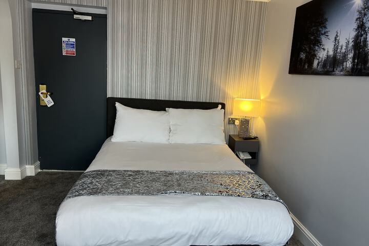 Room 14 of 56