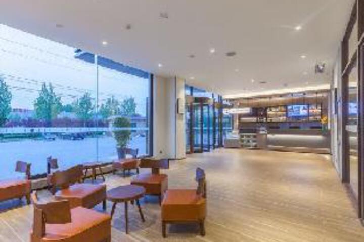 HanTing Hotel (Liaocheng Development Zone Liaohe Road)