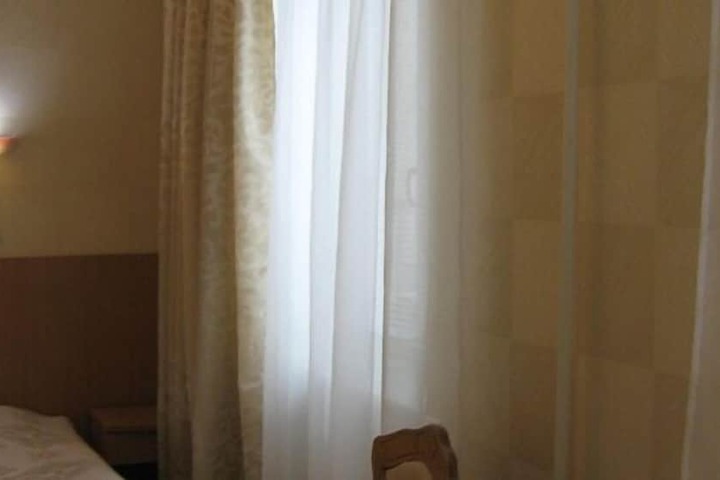 Room 30 of 59