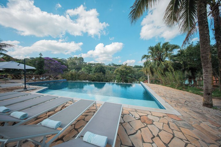 Pool 61 of 129