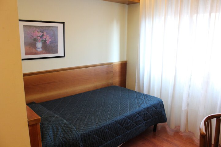 Room 8 of 45