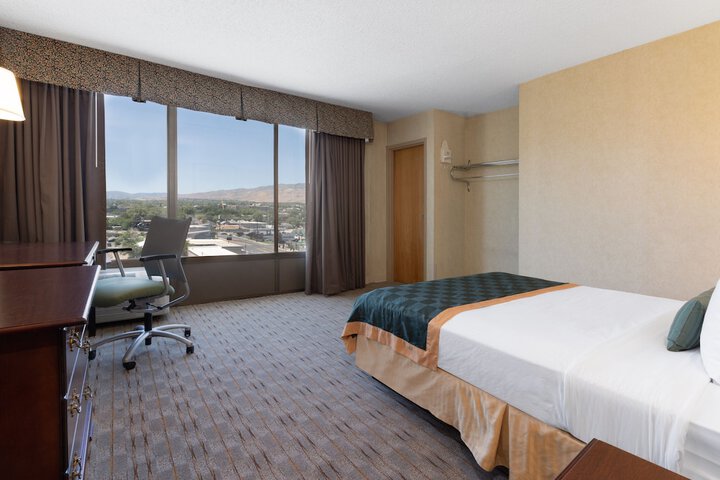 Double Room with 2 Double Beds (8 of 15)