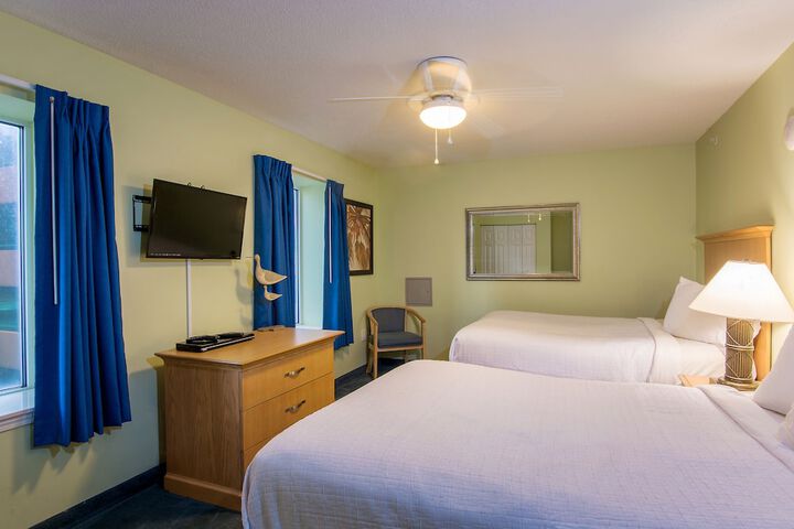 Room 13 of 66