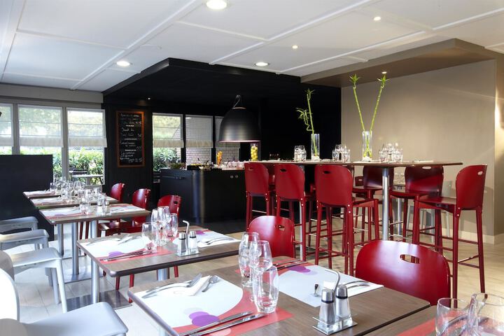 Dining Photos