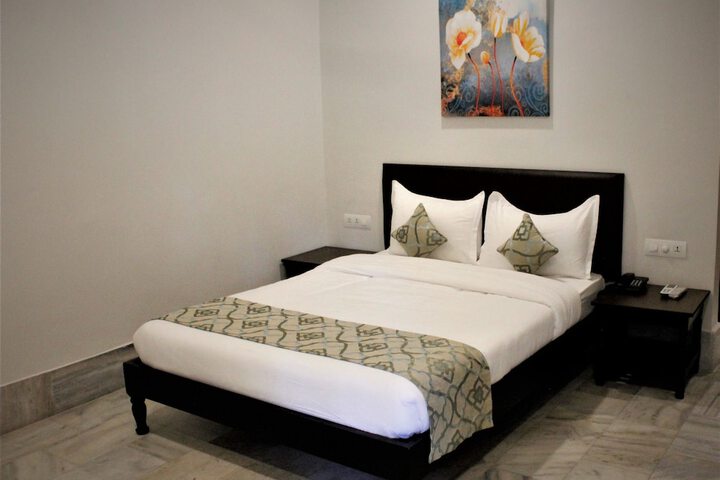 Room 5 of 22
