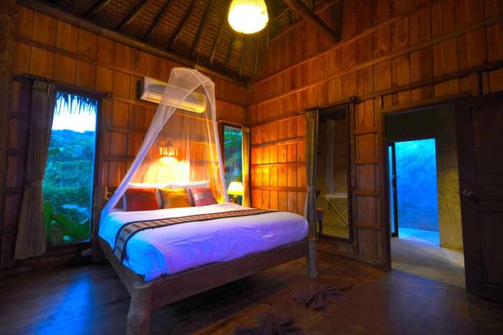 Room 5 of 70