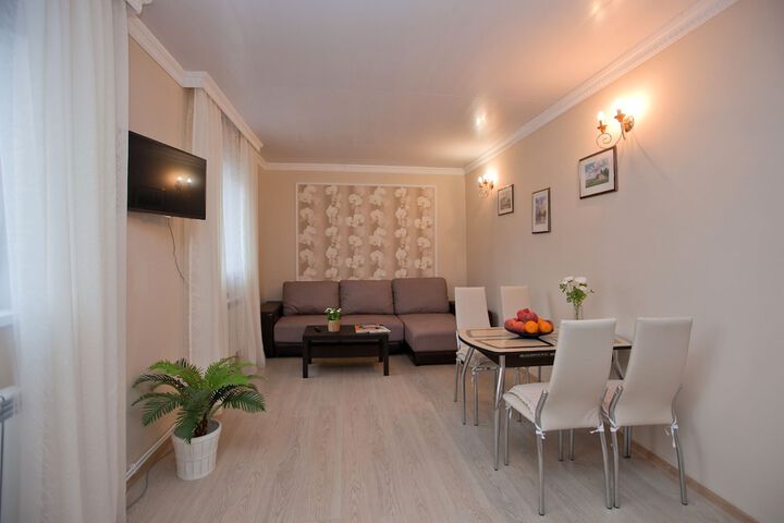 Room 9 of 46