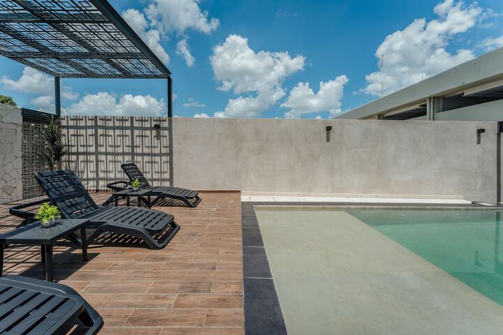Pool 27 of 34