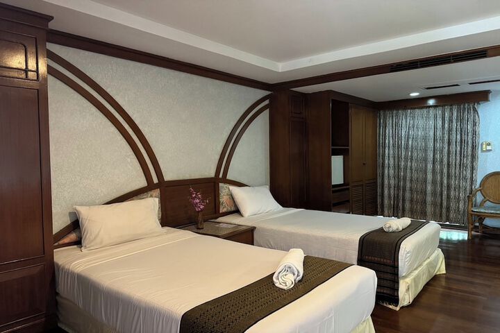 Room 16 of 55