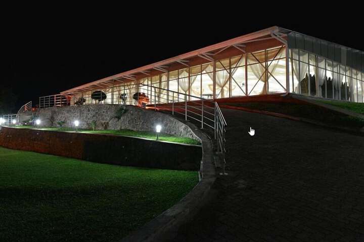 Hotel Exterior 20 of 22