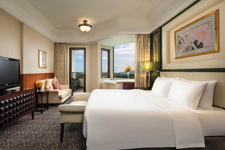 Room 7 of 46