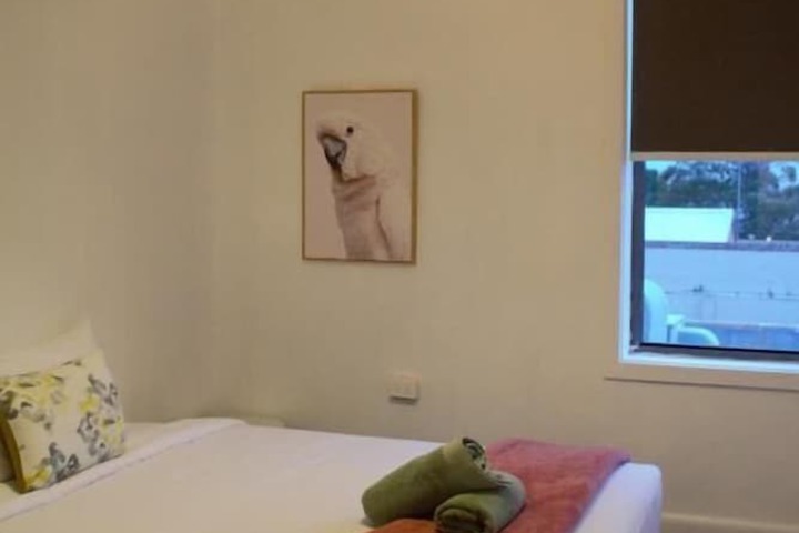 Room 3 of 8