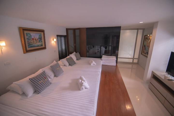 Room 46 of 194