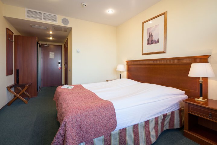 Room 5 of 47